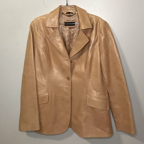 Bella Bicchi Tan Leather Jacket. - Picture 3 of 7